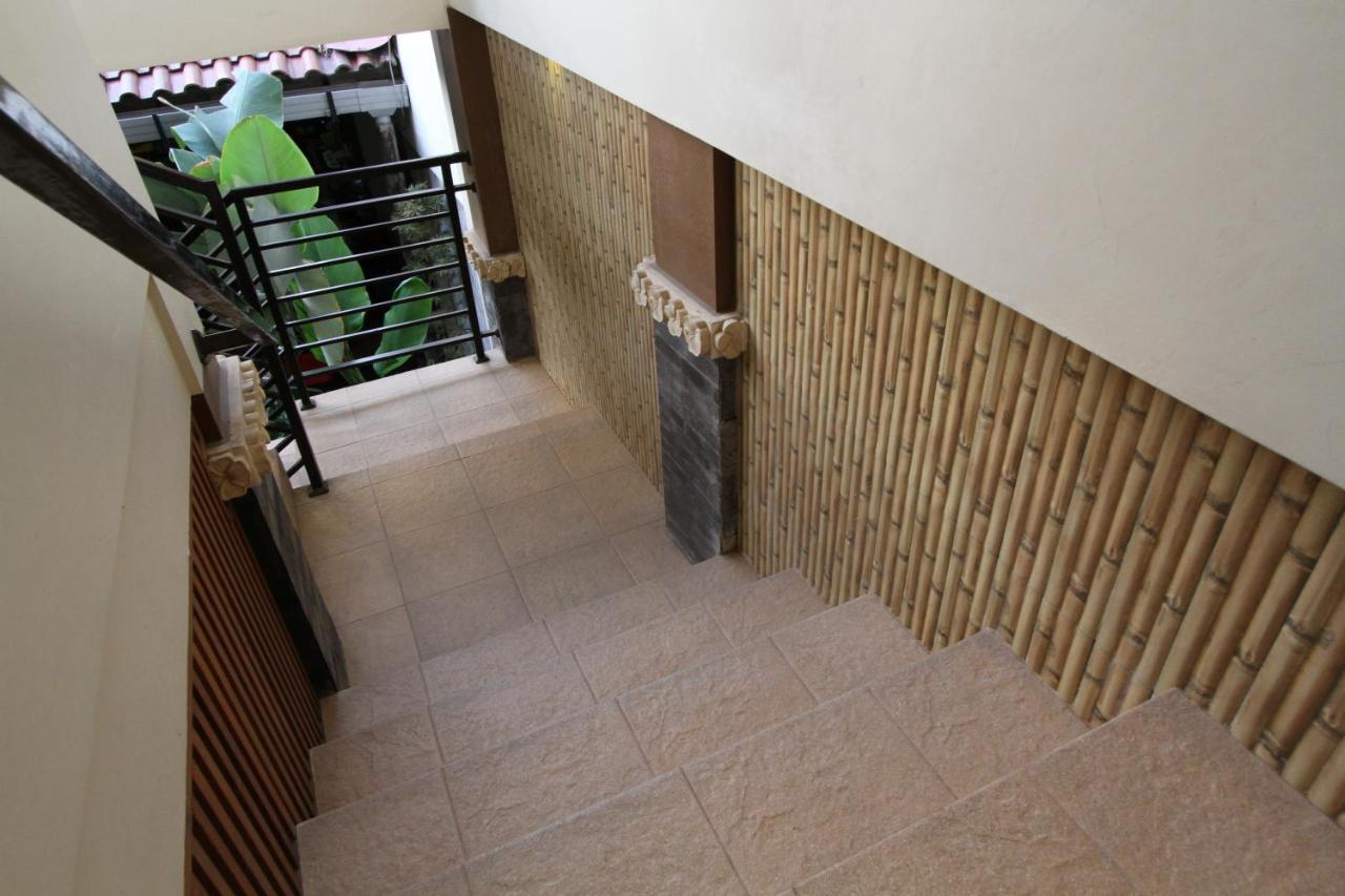 Griya Desa Hotel&pool Hotel *