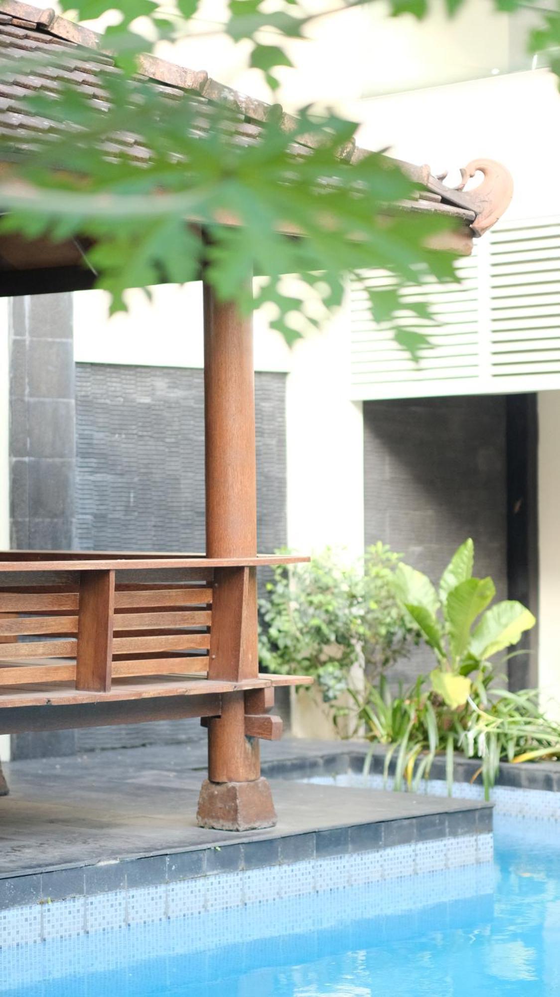 Griya Desa Hotel&pool *